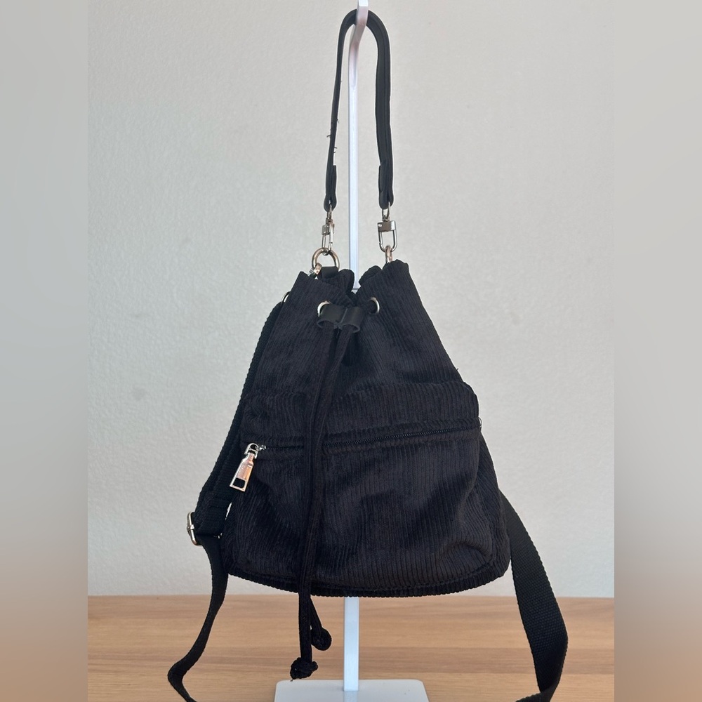 Corduroy bucket bag